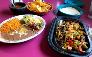 El Caporal Mexican food