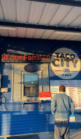 Taco City Y Mas food