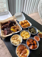Felix's Bbq With Soul food