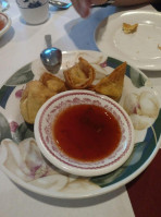 Golden Wok Cafe food