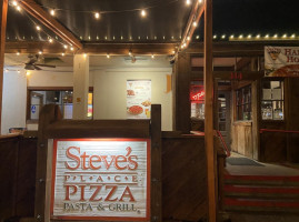 Steve's Pizza inside
