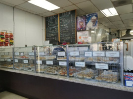 Bagels Galore food