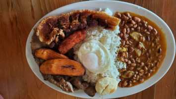 Las Delicias Colombianas food