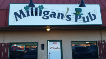 Milligan's Pub outside