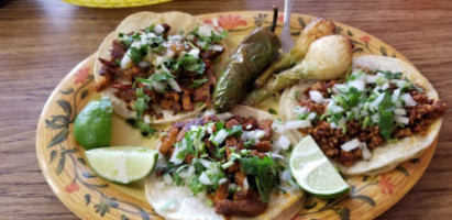 Chelo's Taco Burrito Express inside