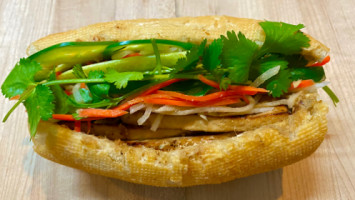Bé Ù Vietnamese Street Food Comfort Food food