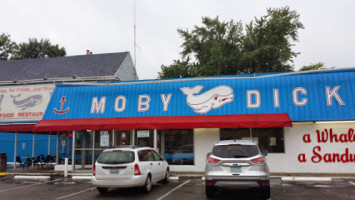 Moby Dick Seafood outside