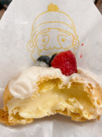 Beard Papa's food