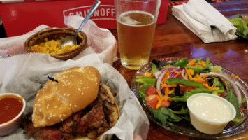 Pigskin Grill food