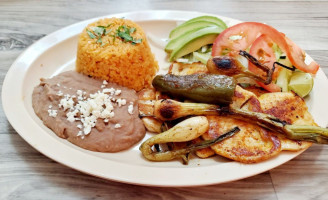 Los Asadores Mexican Grill food