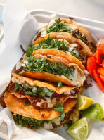 Tacos Y Mariscos Las Islitas food