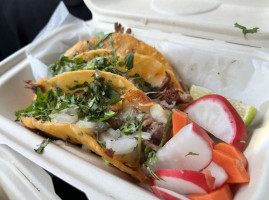 Tacos Y Mariscos Las Islitas food