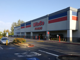 Winco Foods outside