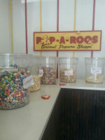 Pap-a-roos Gourmet Popcorn Shoppe food