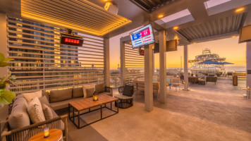 Harbor Sky Rooftop And Lounge inside