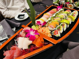 Crave American Kitchen Sushi (west End St Louis Park) food