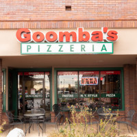 Goomba's Pizza inside