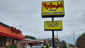 Bojangles' Chicken 'n Biscuits outside