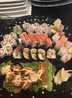Sushiya inside