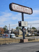 The Delta Cafe Scratch Kitchen outside