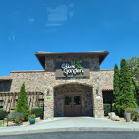 Olive Garden Italian outside