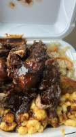 Jamaican Queen Food Truck food
