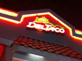 Del Taco outside