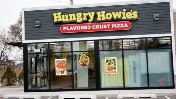 Hungry Howie's Pizza food