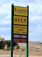 Los Jilbertos Mexican Fast Food food