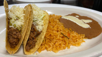 Los Tres Mexican Cary food