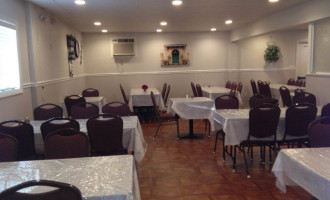 Lakewood Scl Club Hall And Ctrng food