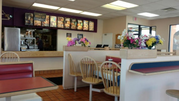 Taco Bell inside