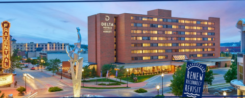 Delta Hotels By Marriott Muskegon Convention Center outside