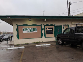 Grovers Tavern outside