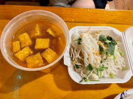 Ja-roen Thai food