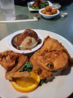 Don's Seafood And Chicken House And Don's Pirates Pub food