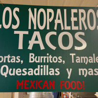 Los Nopaleros Tacos food