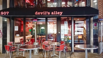 Devil's Alley Grill inside