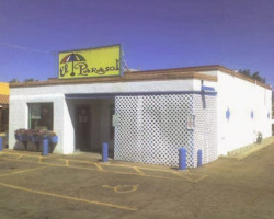 El Parasol Restaurant outside
