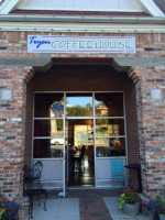 Tryon Coffeehouse Co-op outside