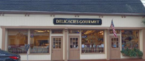 Delicacies Gourmet outside