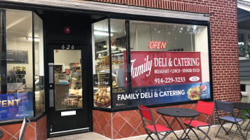 Family Deli Catering food