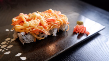 Migi Sushi inside