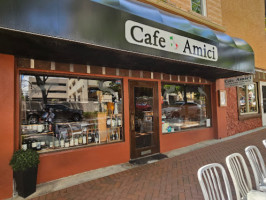 Cafe Amici Downtown outside