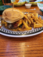 Quaker Steak Lube food