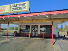 Fastway Fried Chicken outside