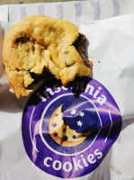 Insomnia Cookies outside
