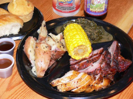 Can't Stop Smokin' Barbq food