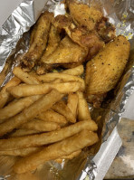 Lewey's Seafood And Wings inside