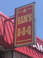 Sam's Bbq food